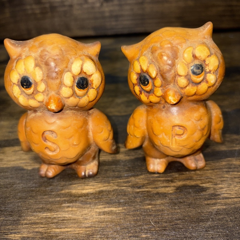 Adorable Vintage Owls Josef Originals Owl Salt and Pepper Shakers Set Of 2